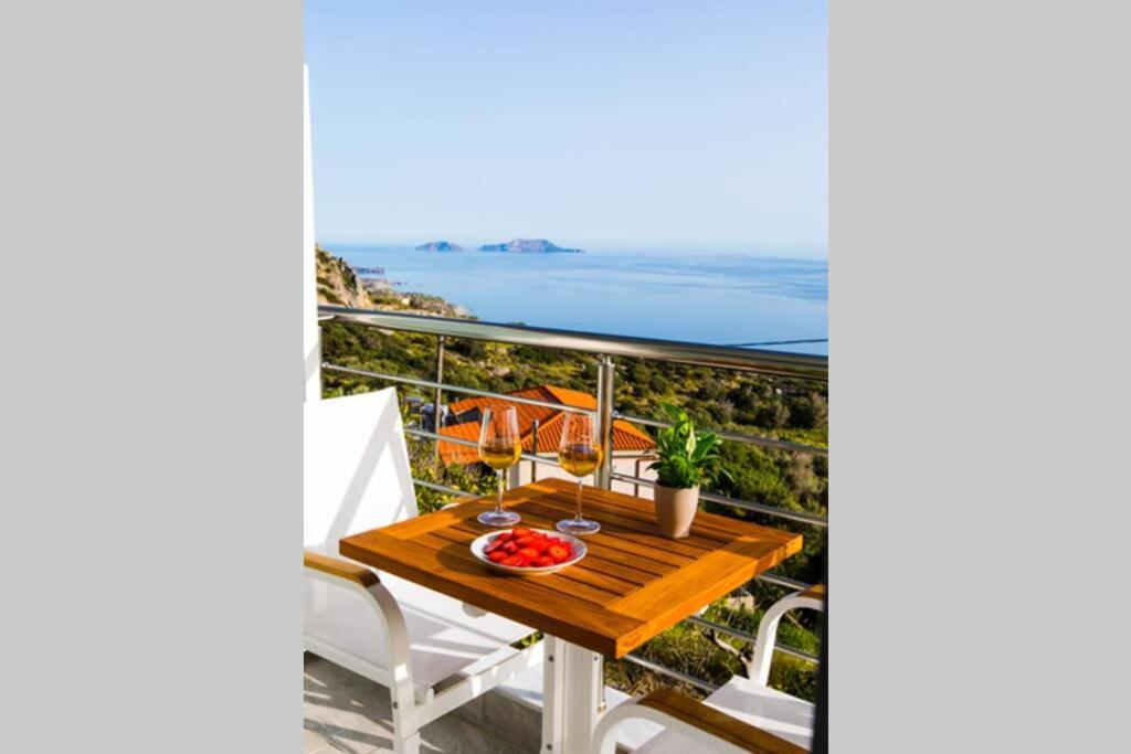 Vila Chrysi'S Ocean View Retreat Kerames Exteriér fotografie